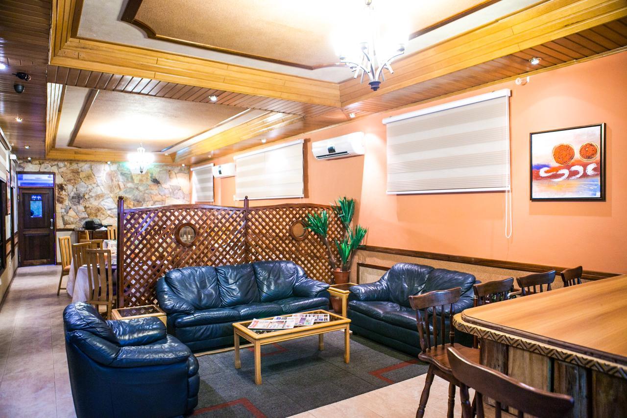 Mahogany Lodge, Cantonments Accra Exterior photo